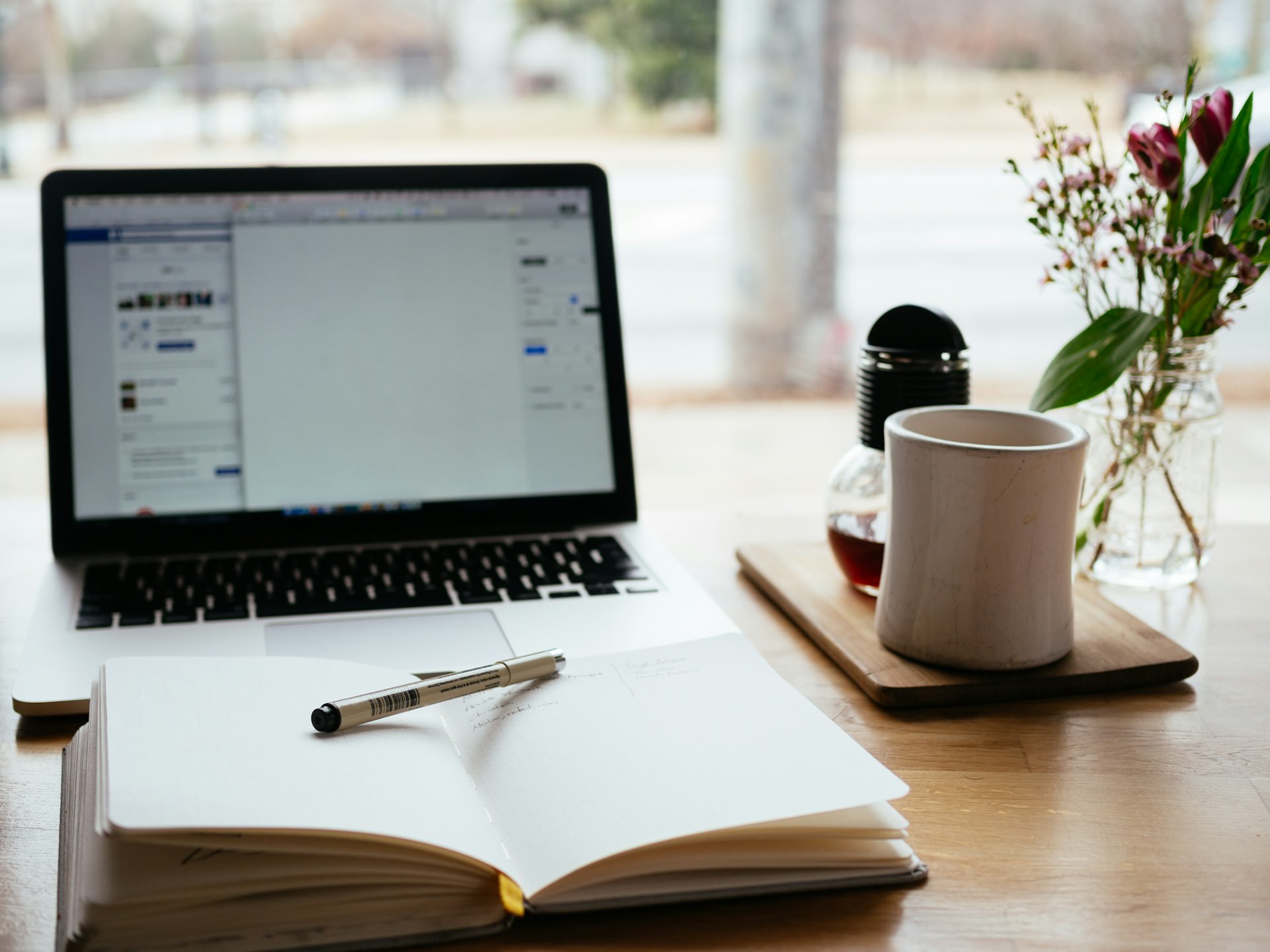كيف تخلق بيئة تعليمية تفاعلية عبر الإنترنت؟